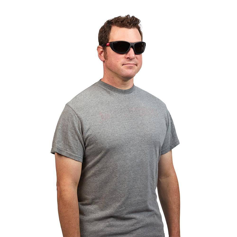 M18 FUEL Brushless Cordless 21 In. Walk behind Dual Battery Self-Propelled Mower W/(2)12Ah Batteries & Polarized Glasses